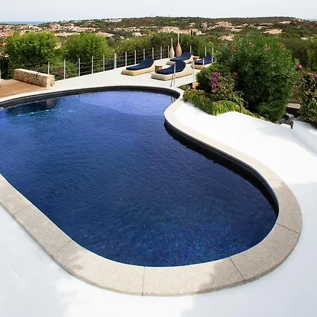The White In Costa Smeralda -porto Cervo- Porto Cervo